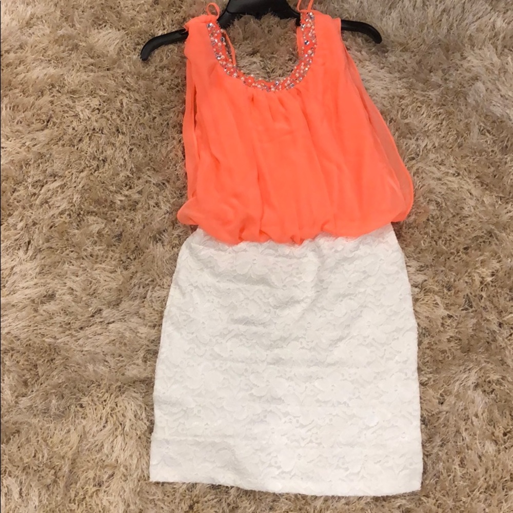 Women’s coral and white dress